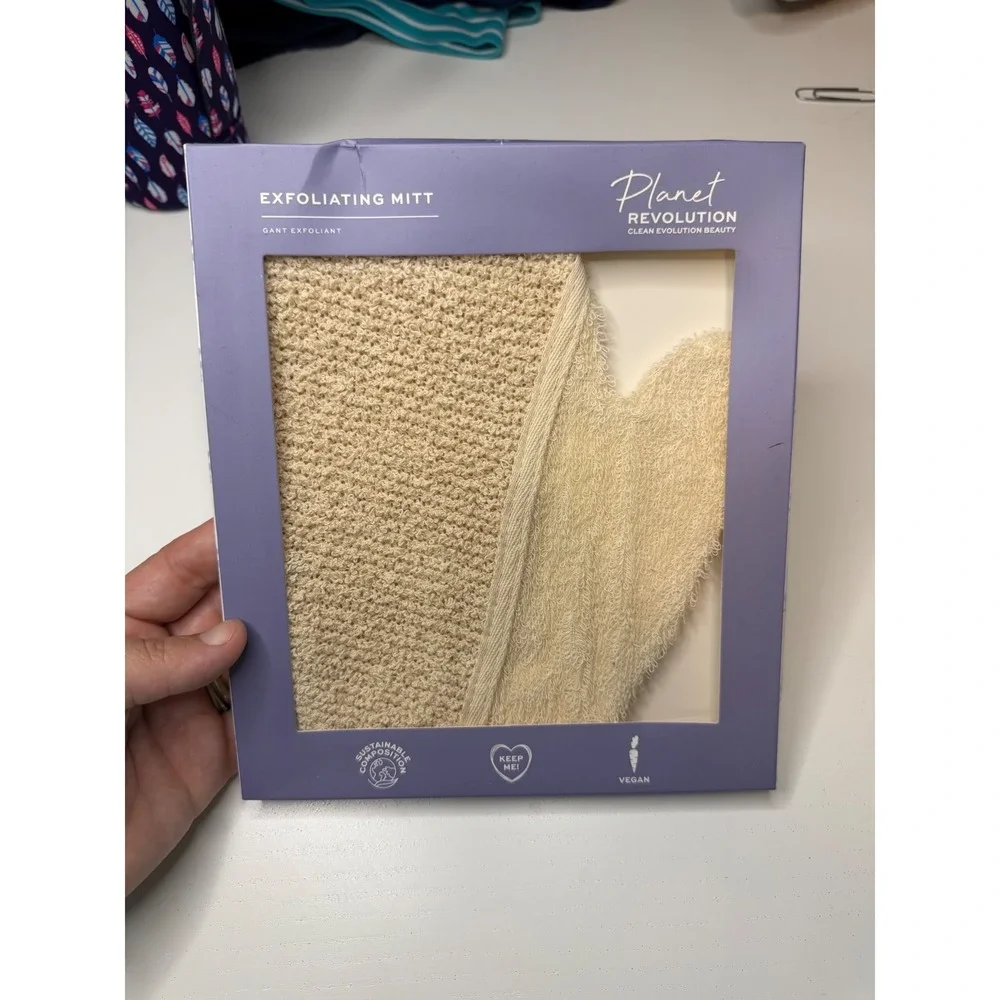 Planet Revolution Clean Evolution Beauty Exfoliating Mitt 100% Organic Cotton